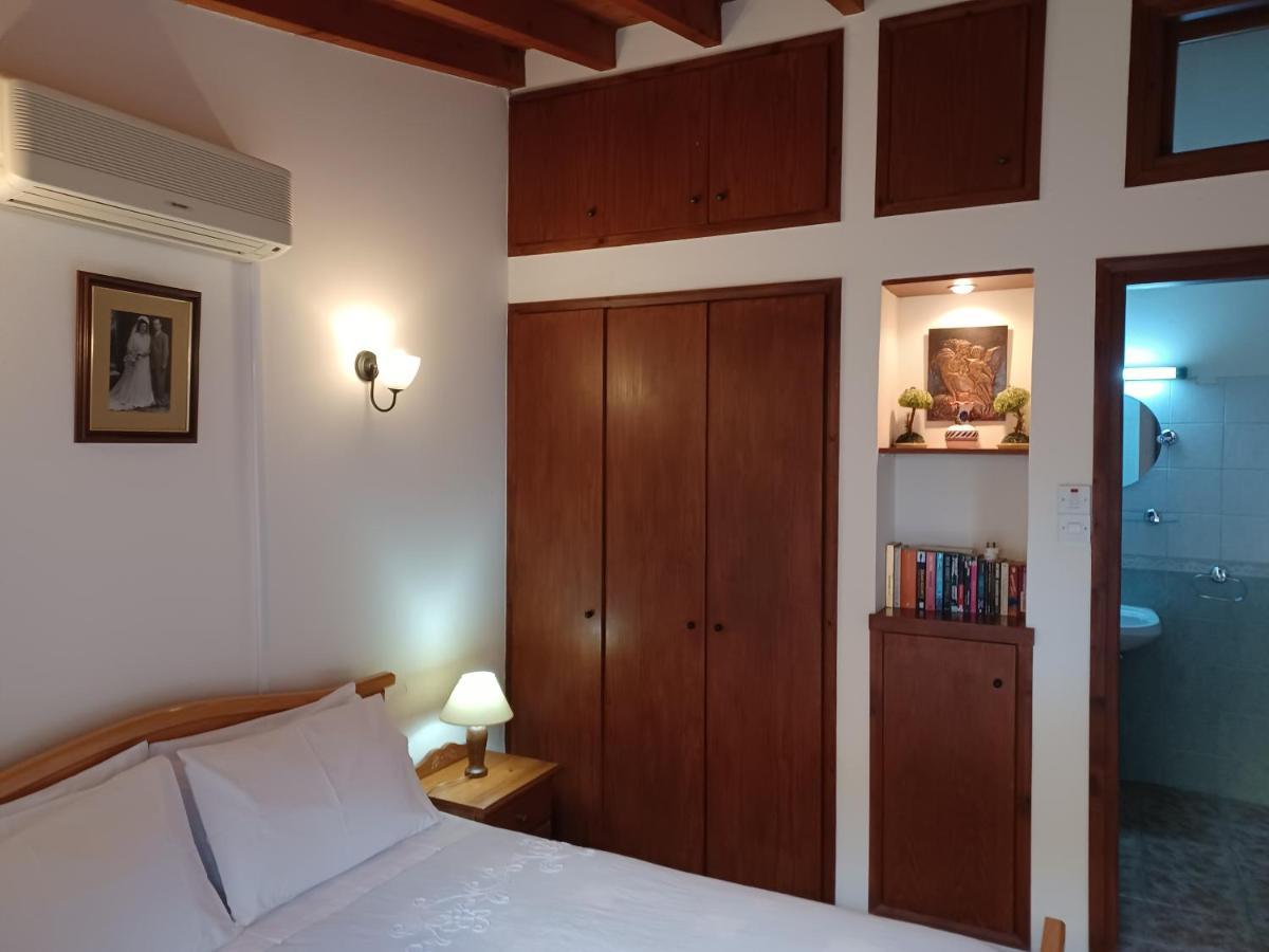 Appartamento Niovi House Tokni Esterno foto