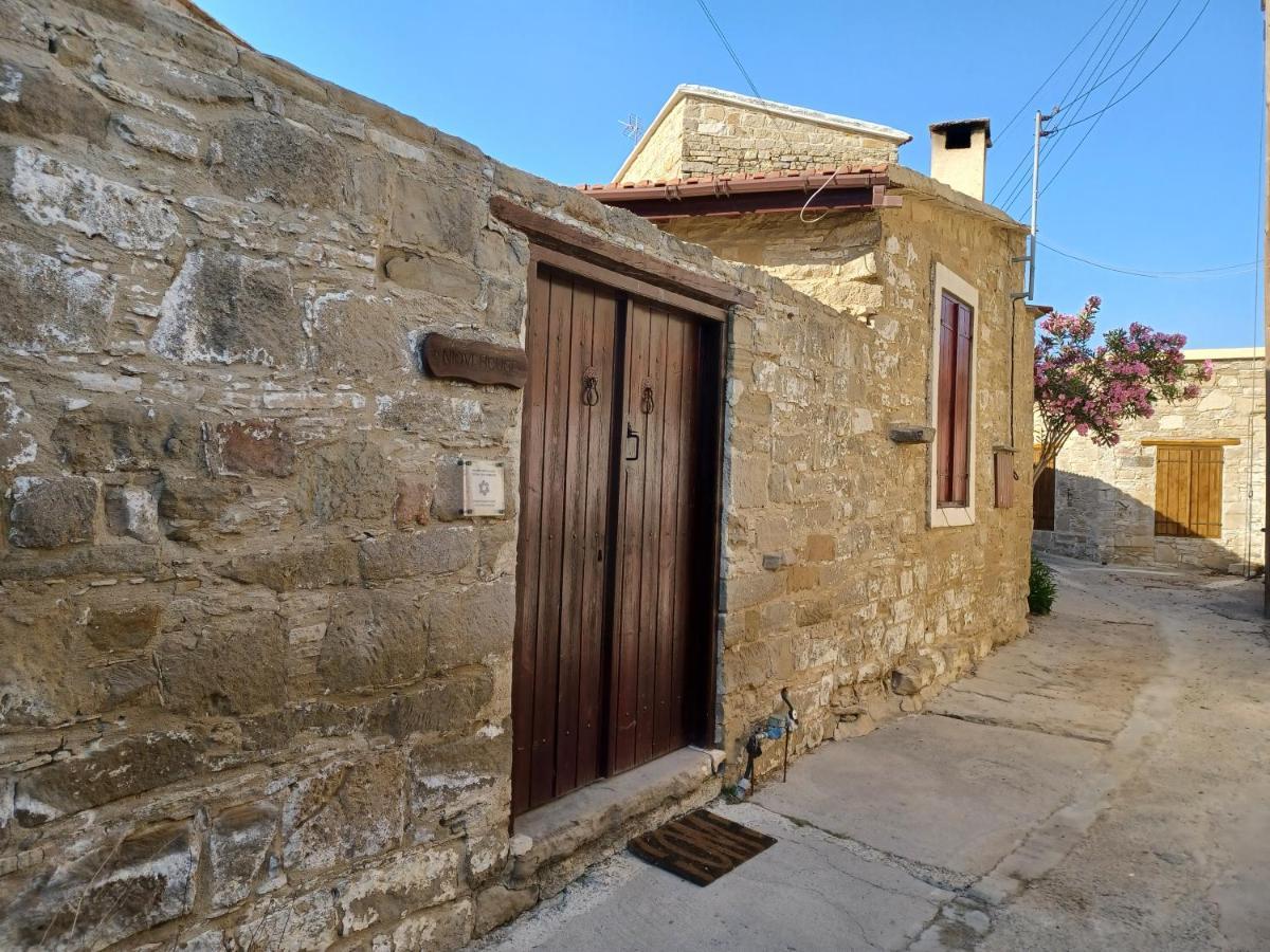 Appartamento Niovi House Tokni Esterno foto