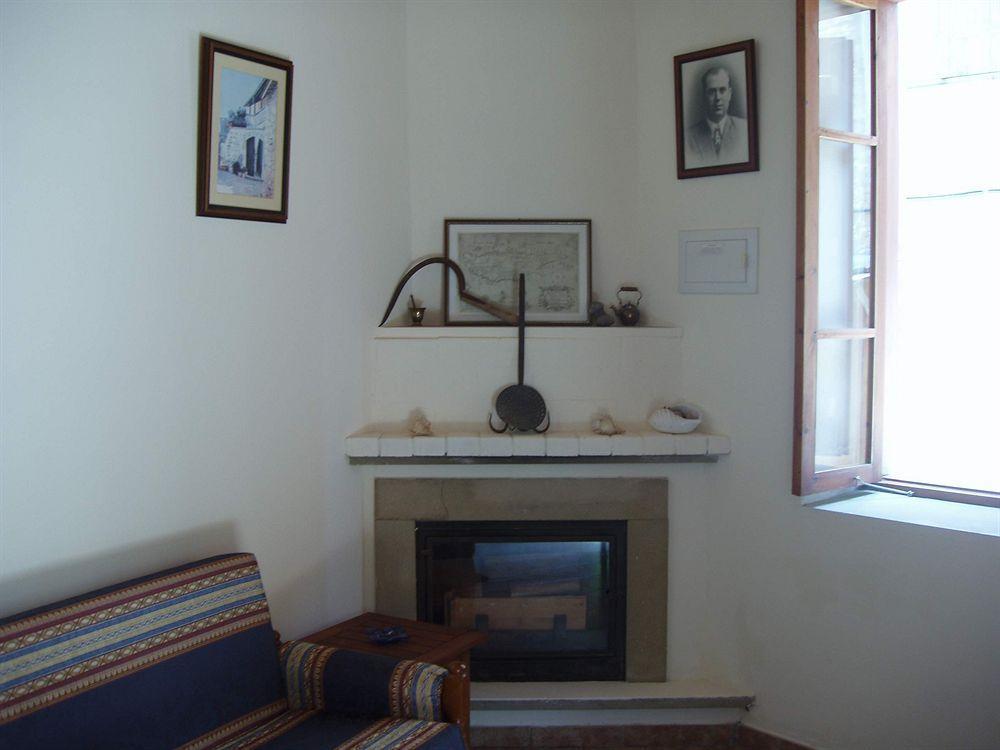 Appartamento Niovi House Tokni Esterno foto